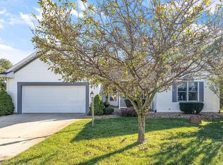 54180 Stonebridge Dr, Elkhart, IN 46514