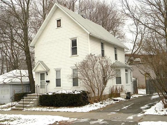 2nd image of 1 Brook Ave