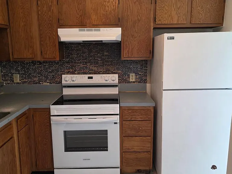 ZSBarnes Rd Townhomes — Photo 2