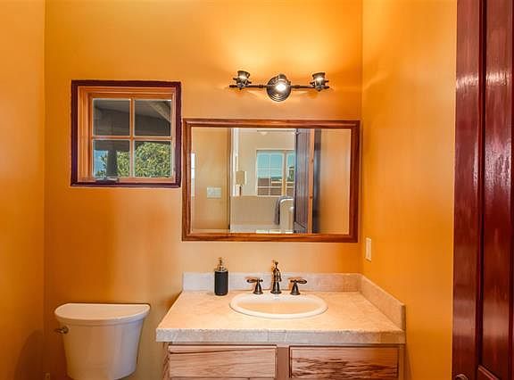 2nd image of 23 Camino Botanica