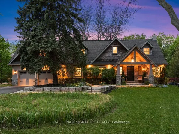 2 Pine Ridge Dr, Toronto, ON M1M 2X3