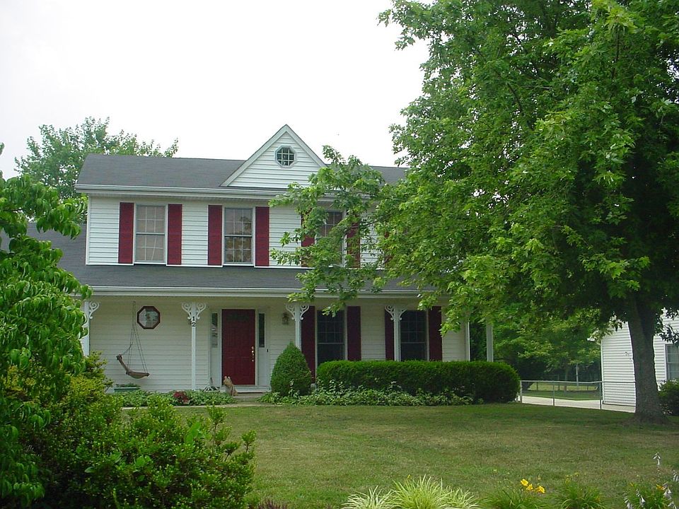 1st image of 12 Adler Ln
