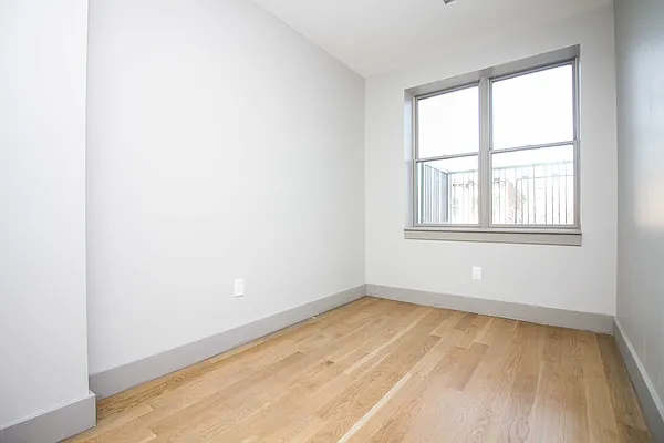 Rented by Nooklyn NYC LLC | media 42