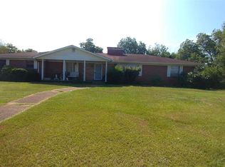 1435 Eastern Valley Rd, Bessemer, AL 35022