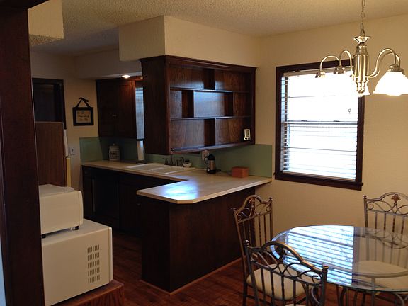 3rd image of 298 Candlewood Cir