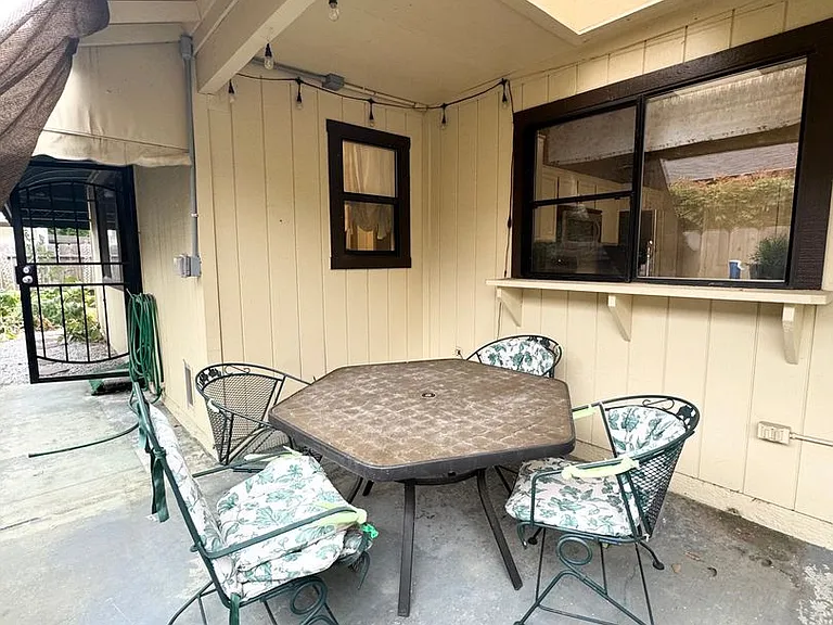 565 Monet Walk — Photo 17