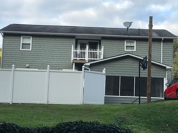 2nd image of 580 Park Ave