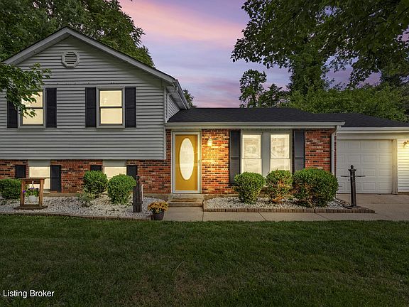 2nd image of 4934 Winding Spring Cir
