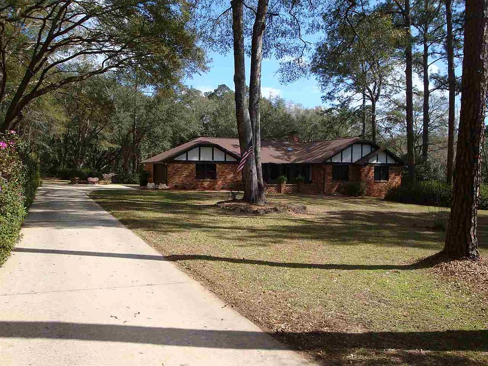 1st image of 2061 Wedgewood Dr
