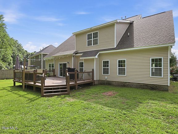 5th image of 319 Palisades Way