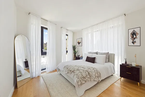 Sold by Nest Seekers International | media 5