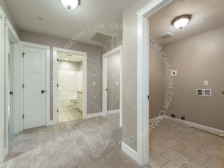 620 NW Ivy St — Photo 11