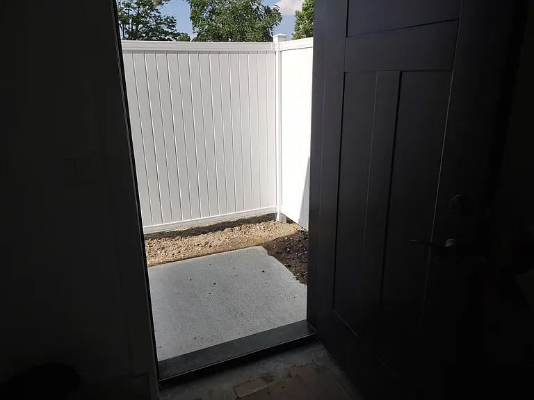 302 W Crawford Ave — Photo 58