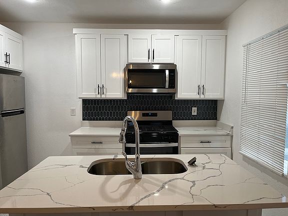5th image of 3600 Sacramento Ave