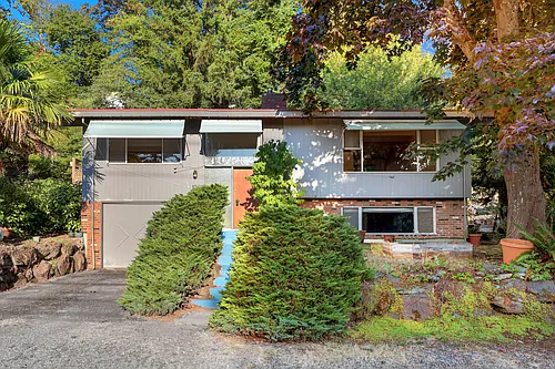 8700 25th Ave NE Photo 1 8700 25th Ave NE Photo 1