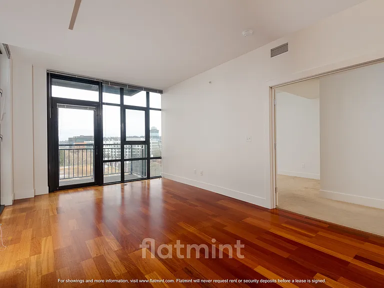 2911 2nd Ave #1106 — Photo 6
