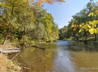 7677 Riverside Ln, Hesperia, MI 49421