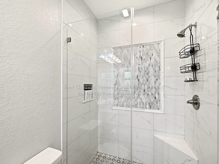 302 W Park St — Photo 23
