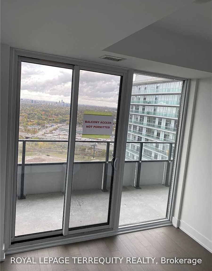 2 bed, $3,200 — Photo 2