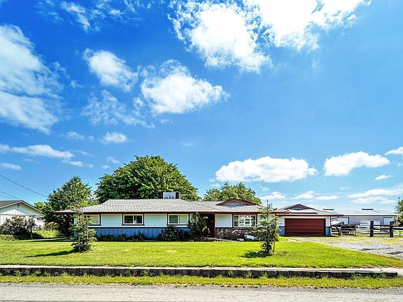 2nd image of 4410 Tolenas Road