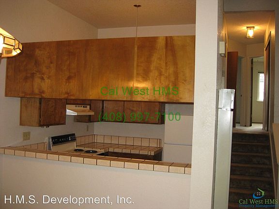 4th image of 679 Blackford Ct