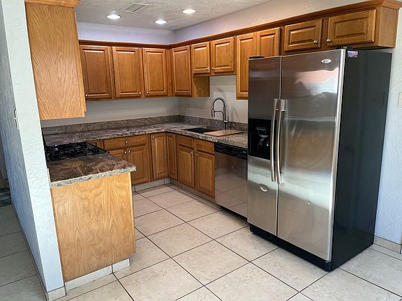 4th image of 4617 Pedroncelli Ct NW