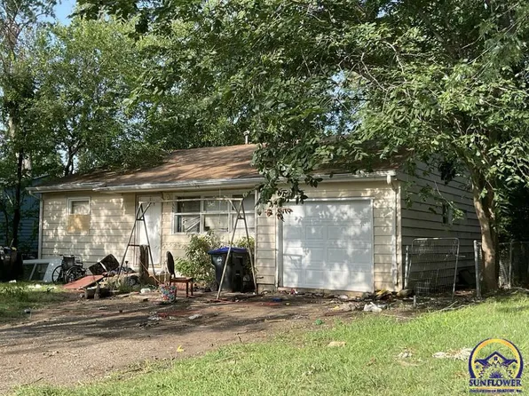 3213 SE Bryant St, Topeka, KS 66605