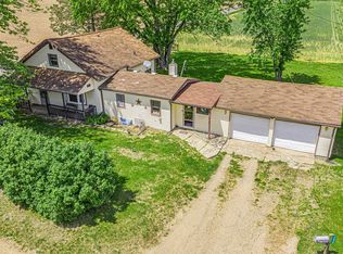 15024 3rd St, Three Rivers, MI 49093