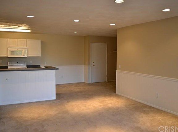 5th image of 23515 Lyons Ave Unit 285