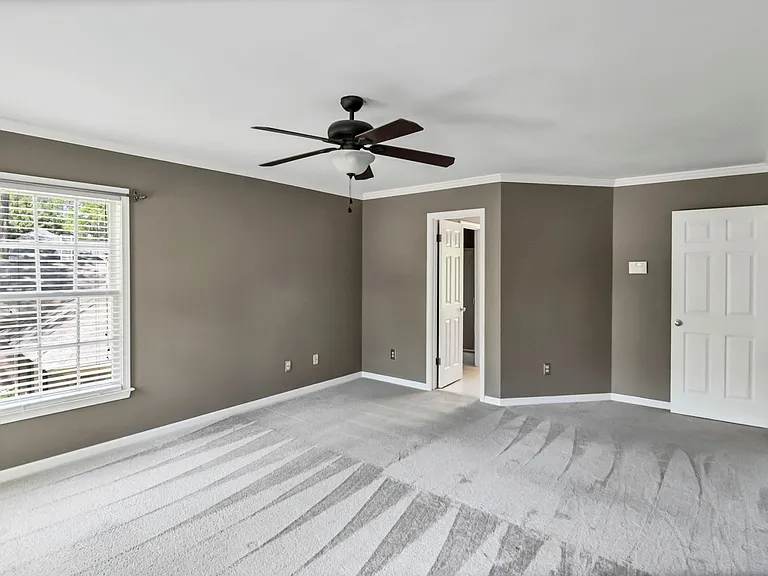 1100 Woodtree Ct — Photo 32