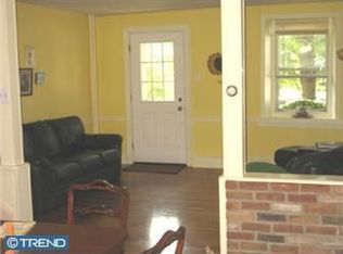 302 Highland Rd, Cheltenham, PA 19012