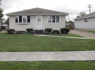 11 Autumn Lea Rd, Depew, NY 14043