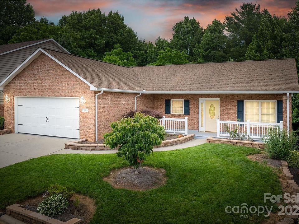 1st image of 1281 Wexford Village Cir NE