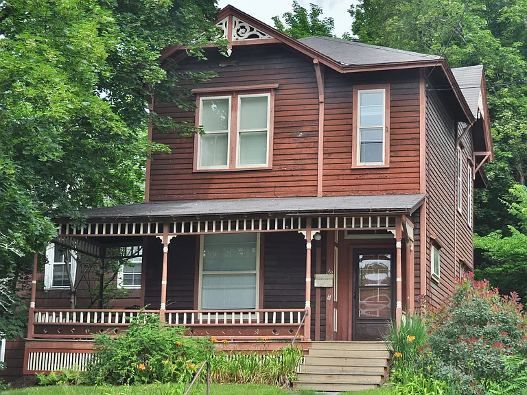 516 E Buffalo St — Photo 16