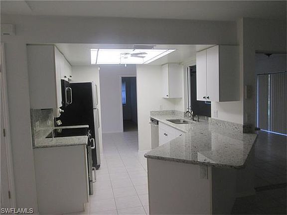 3rd image of 209 SE 22nd Ter