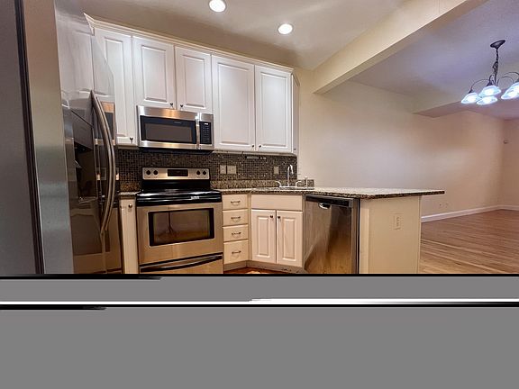 2nd image of 304 Villa View Dr #1