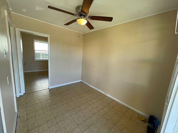 3rd image of 266 N School St #C4