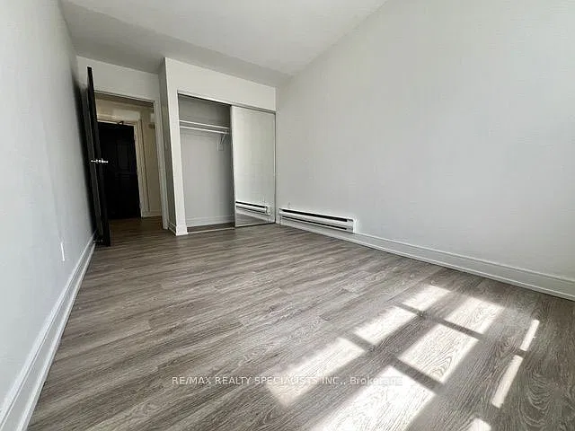 1 bed, $2,249 — Photo 3