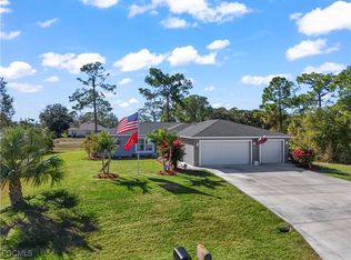 3008 Redwood Ln, Labelle, FL 33935