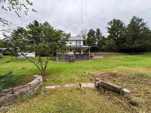 4th image of 8155 Clear Ridge Rd