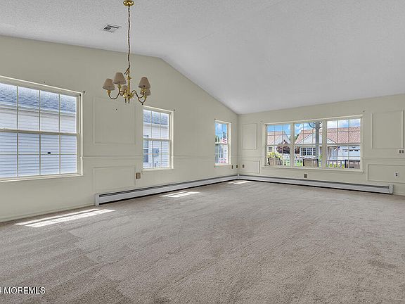 3rd image of 14 Blackpool Way