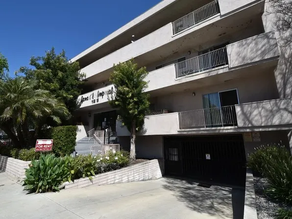 11255 Camarillo Street