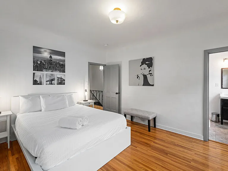9904 Robbins Dr — Photo 21