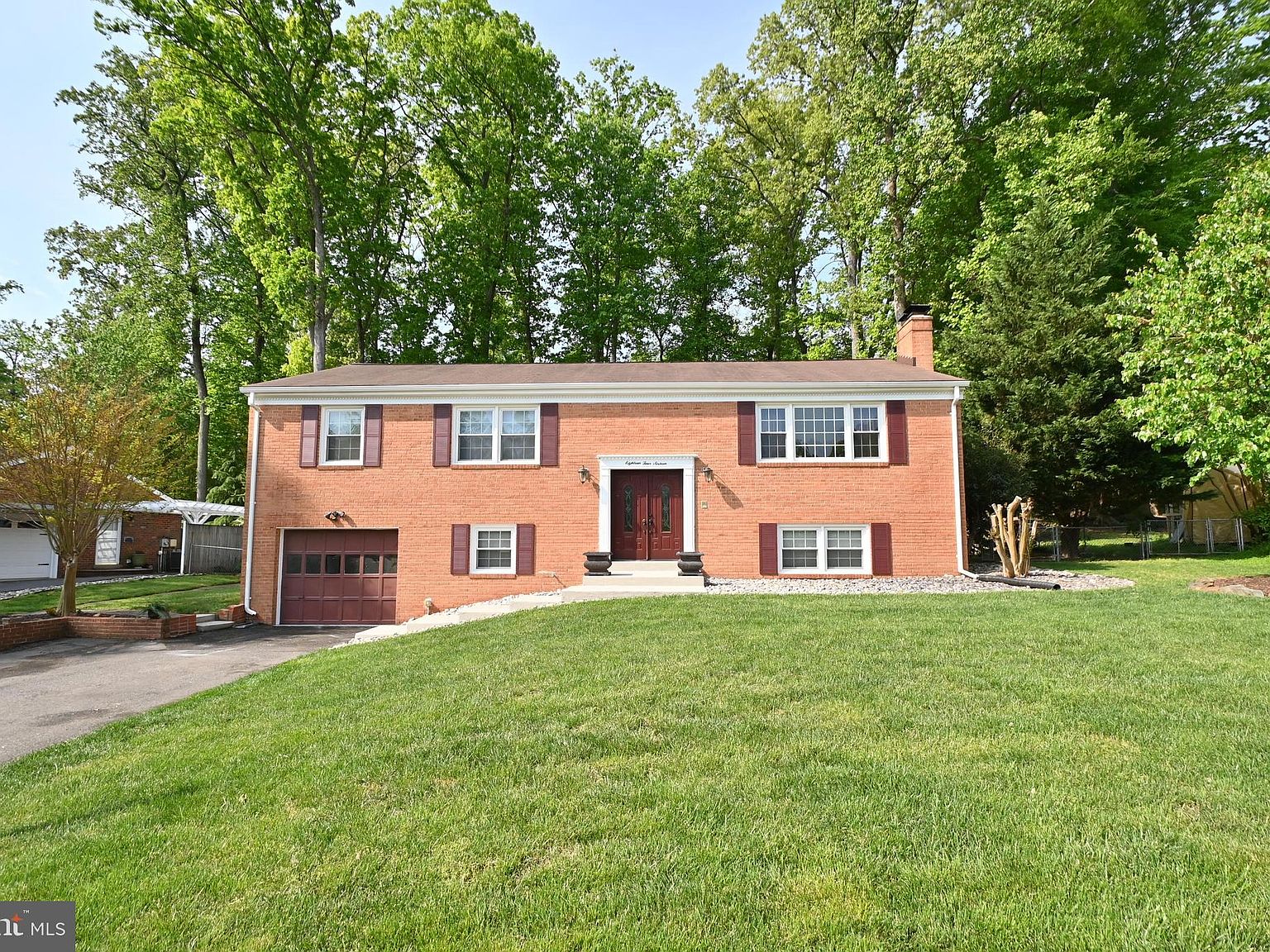 18416 Cabin Rd, Triangle, VA 22172 | Zillow