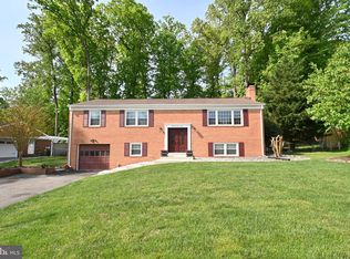 18416 Cabin Rd, Triangle, VA 22172