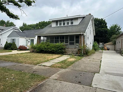 915 Veto St NW Photo 1