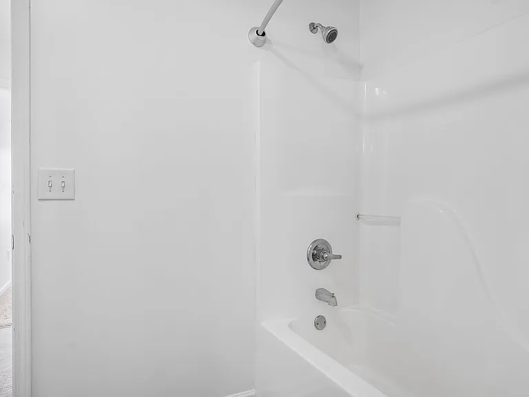 4006 Clinton Ln — Photo 15