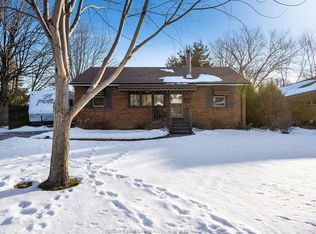 1114 Parkview Ave, Windsor, ON N8S 2X9