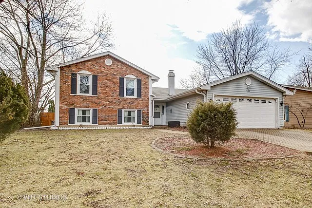 541 Cumberland Ln photo 1