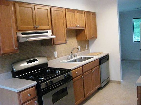 New kitchen and appliances